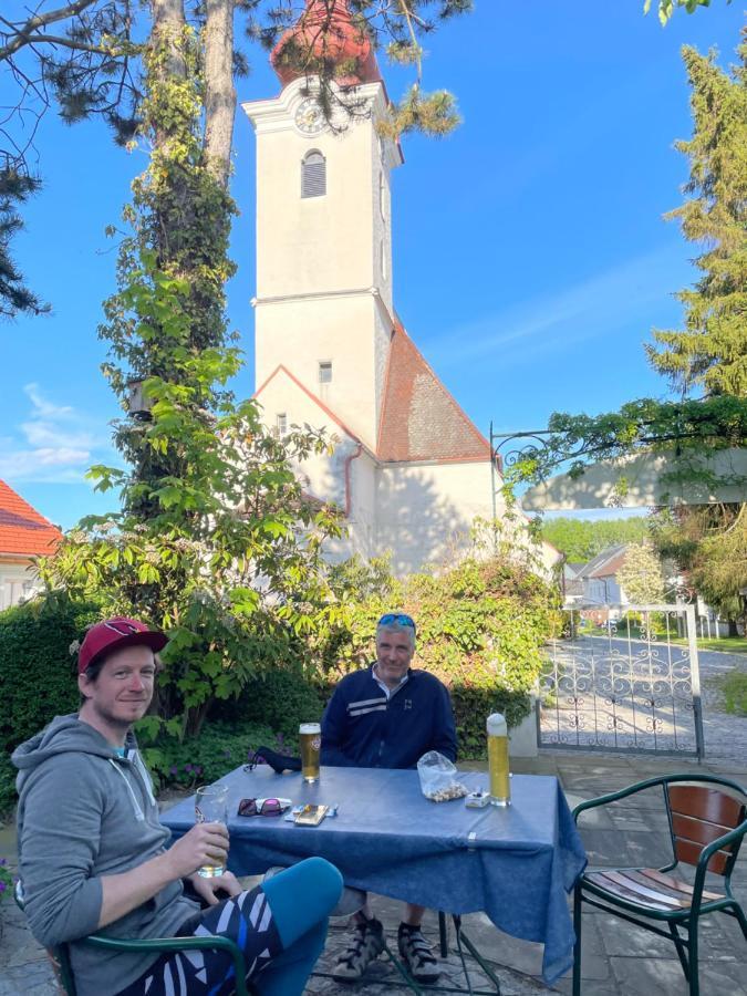 Hotel - Landgasthof Winklehner Sankt Pantaleon  Εξωτερικό φωτογραφία