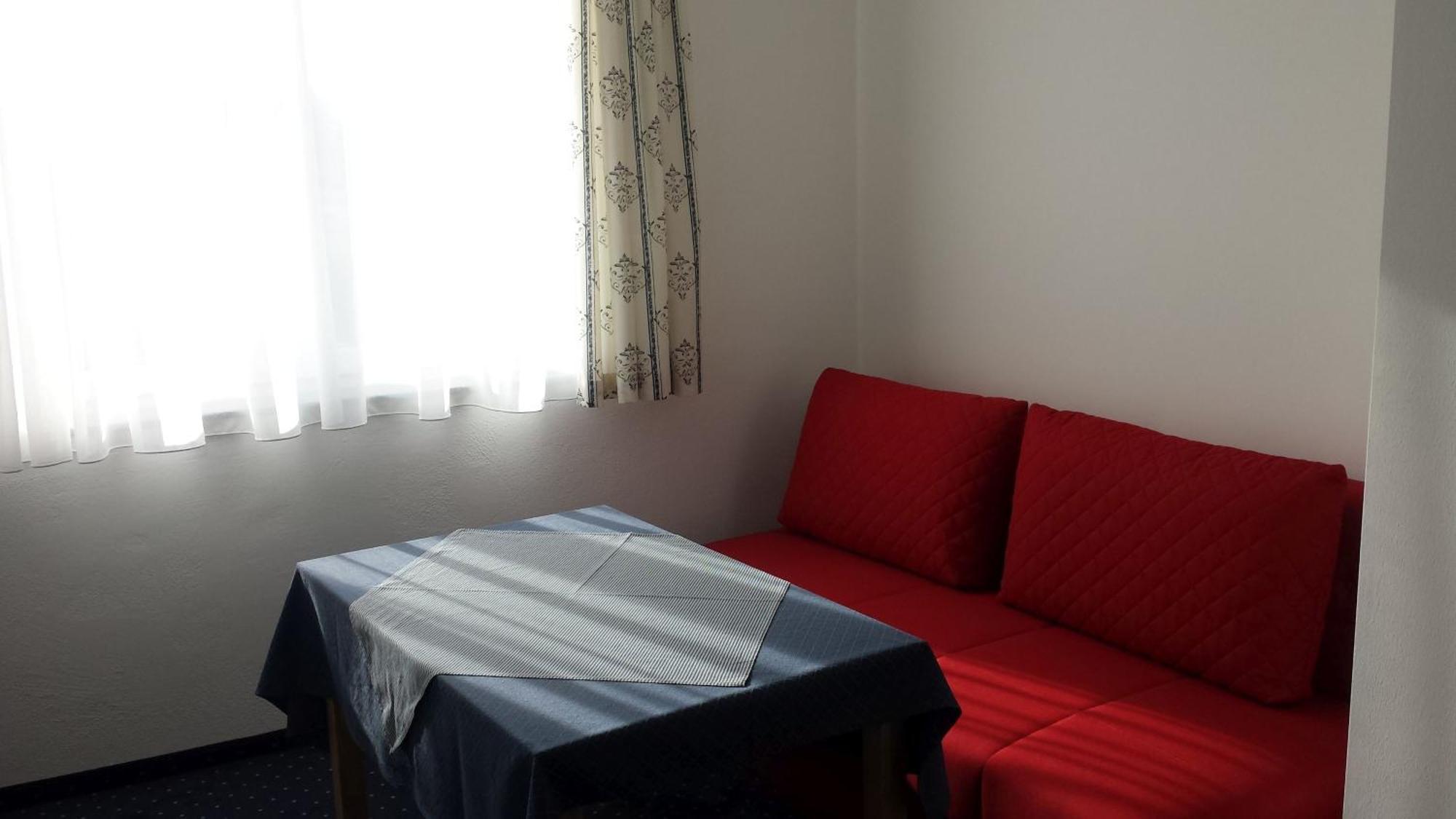 Hotel - Landgasthof Winklehner Sankt Pantaleon  Δωμάτιο φωτογραφία